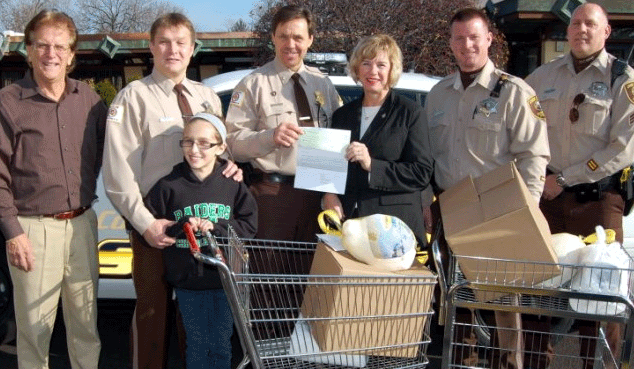 cook sheriffs union donates to food pantries