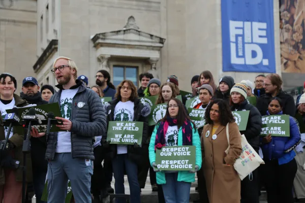 AFSCME members at the Field Museum.