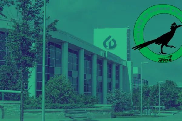 A photo of the College of DuPage campus