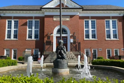 Photo of the Mississippi Valley library